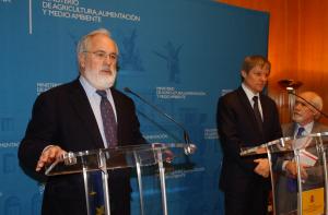 Arias Cañete confía en que se cierre el nuevo acuerdo pesquero con Marruecos en un plazo razonable