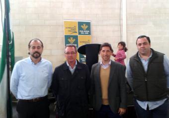 Diego Pulido, director territorial de Cádiz-Málaga, acompañado de Manuel Benítez, gestor de cooperativas y los directores de Olvera, José Luis Ruiz y Villamartín, José Manuel Bejarano