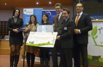 Ana María y Raquel Pérez Sáinz reciben el premio europeo al proyecto agrícola más sostenible