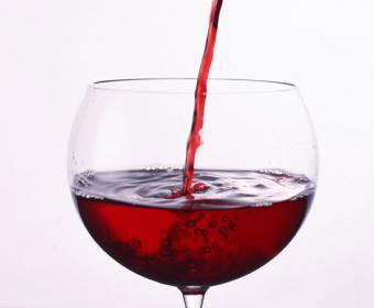La FEV y Consejos Reguladores firman un convenio para promocionar el consumo del vino