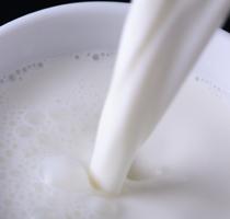 Las entregas de leche suman 5,85 millones de toneladas en la campaña 2009/2010, un 0,9% menos que la temporada anterior