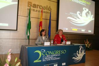 Rosa Aguilar alienta la iniciativa empresarial de las mujeres en el sector pesquero español